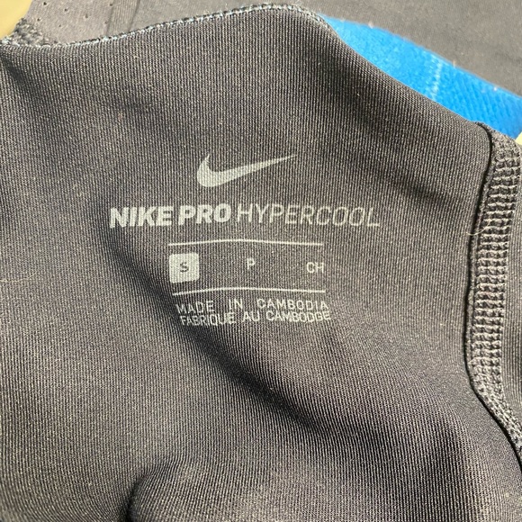 Nike Pro Hypercool Crop Leggings - Picture 3 of 3